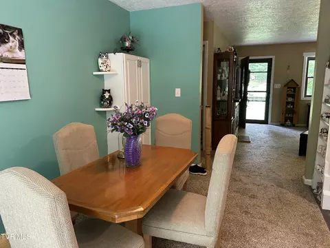 Dining - 550 Escape Mountain Road Hampton Tn 37658, Hampton, TN 37658 photo 2 of 2