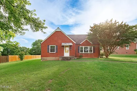 1024 Sharondale Avenue Kingsport Tn 37660, Kingsport, TN 37660