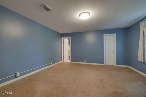 506 E 10th Avenue Johnson City Tn 37601, Johnson City, TN 37601 photo 32