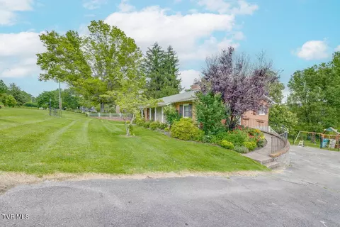506 E 10th Avenue Johnson City Tn 37601, Johnson City, TN 37601 photo 3