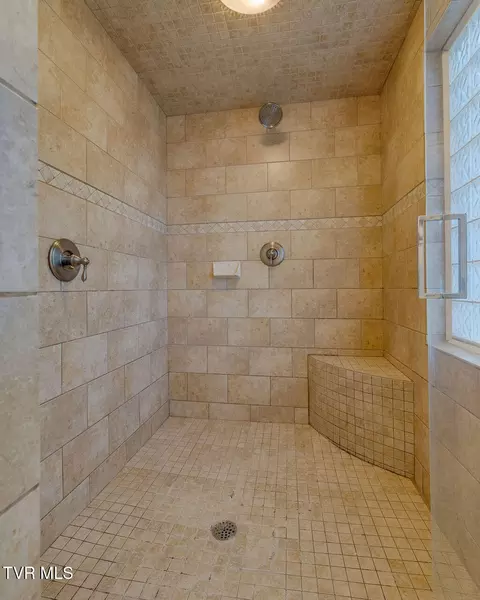 506 E 10th Avenue Johnson City Tn 37601, Johnson City, TN 37601 photo 27