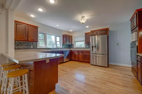 506 E 10th Avenue Johnson City Tn 37601, Johnson City, TN 37601 photo 18