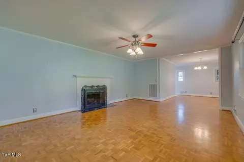 506 E 10th Avenue Johnson City Tn 37601, Johnson City, TN 37601 photo 10