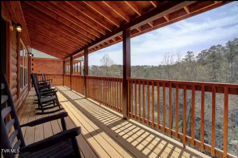 821 String Run Way Pigeon Forge Tn 37863, Pigeon Forge, TN 37863