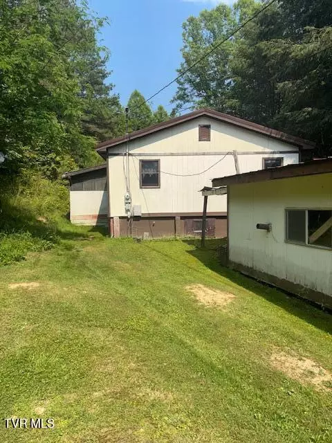 11616 Alfred Cox Road Pound Va 24279, Pound, VA 24279