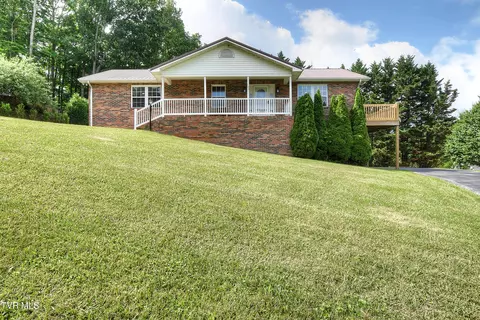 102 Spring Hill Drive Unicoi Tn 37692, Unicoi, TN 37692