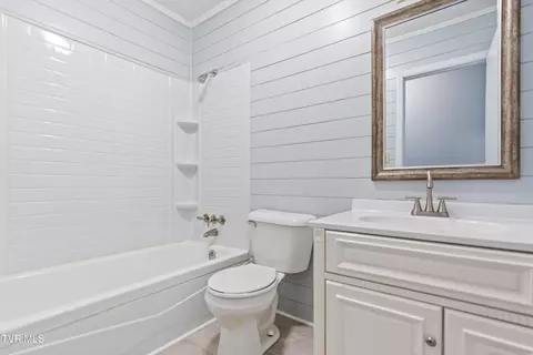 Bath - 40 Hillside Court Greeneville Tn 37745, Greeneville, TN 37745 photo 1 of 3