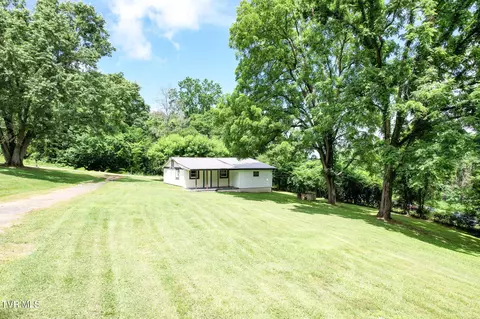 Exterior - 265 Hightop Road Midway Tn 37809, Midway, TN 37809 photo 9 of 15