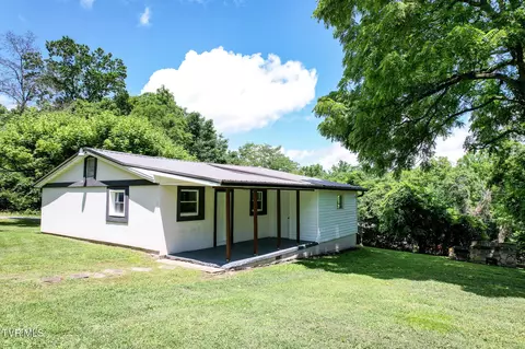 Exterior - 265 Hightop Road Midway Tn 37809, Midway, TN 37809 photo 4 of 15
