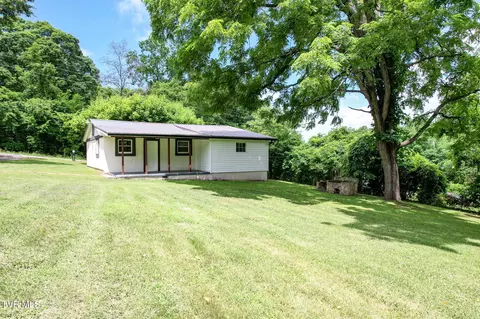 Exterior - 265 Hightop Road Midway Tn 37809, Midway, TN 37809 photo 6 of 15
