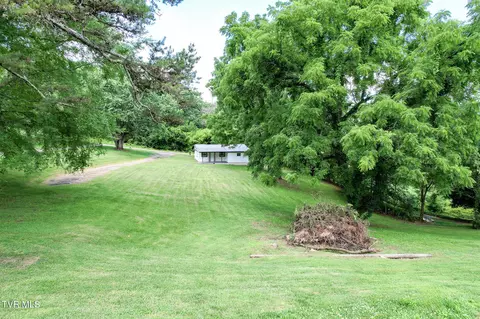 Exterior - 265 Hightop Road Midway Tn 37809, Midway, TN 37809 photo 11 of 15