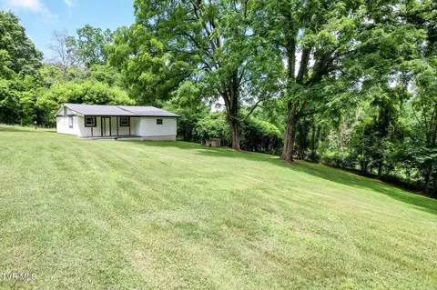 Exterior - 265 Hightop Road Midway Tn 37809, Midway, TN 37809 photo 8 of 15