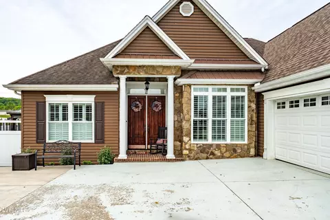 1124 Martingale Square Kingsport Tn 37663, Kingsport, TN 37663