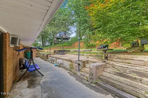 Exterior - 720 Holly Ave Erwin Tn 37650, Erwin, TN 37650 photo 5 of 11