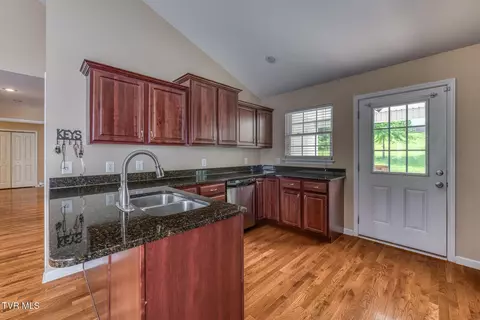 250 Bradford Lane Bristol Tn 37620, Bristol, TN 37620 photo 13