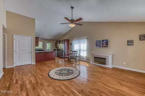 250 Bradford Lane Bristol Tn 37620, Bristol, TN 37620 photo 10