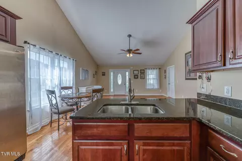 250 Bradford Lane Bristol Tn 37620, Bristol, TN 37620 photo 16