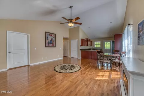 250 Bradford Lane Bristol Tn 37620, Bristol, TN 37620 photo 9