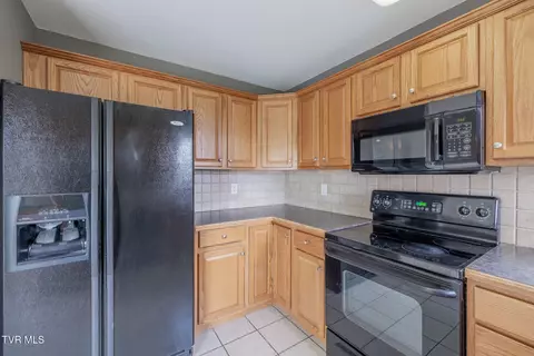 Kitchen - 5 Pinehurst Court Limestone Tn 37681, Limestone, TN 37681 photo 3 of 3