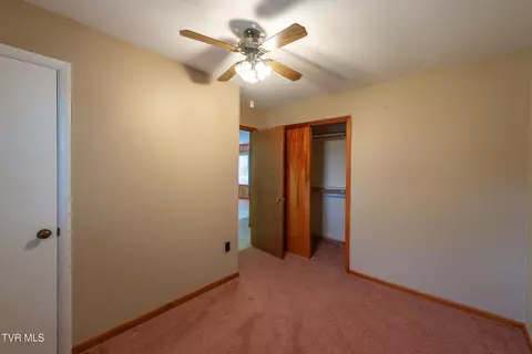 Bedroom - 110 Richard Lane Fall Branch Tn 37656, Fall Branch, TN 37656 photo 4 of 4