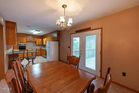 Dining - 110 Richard Lane Fall Branch Tn 37656, Fall Branch, TN 37656 photo 2 of 2