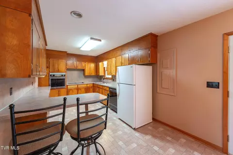 Kitchen - 110 Richard Lane Fall Branch Tn 37656, Fall Branch, TN 37656 photo 5 of 6