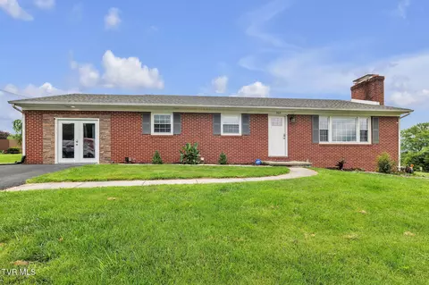 908 Middle Avenue Marion Va 24354, Marion, VA 24354