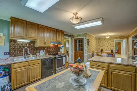 Kitchen - 134 Carver Crabtree Road Hampton Tn 37658, Hampton, TN 37658 photo 6 of 6