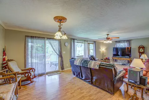 Living - 134 Carver Crabtree Road Hampton Tn 37658, Hampton, TN 37658 photo 1 of 2