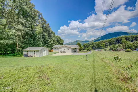 Exterior - 134 Carver Crabtree Road Hampton Tn 37658, Hampton, TN 37658 photo 21 of 23