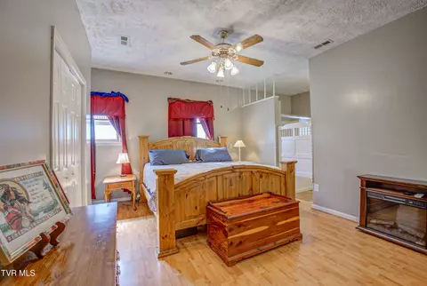 Bedroom - 134 Carver Crabtree Road Hampton Tn 37658, Hampton, TN 37658 photo 7 of 10