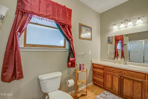 Bath - 134 Carver Crabtree Road Hampton Tn 37658, Hampton, TN 37658 photo 5 of 6