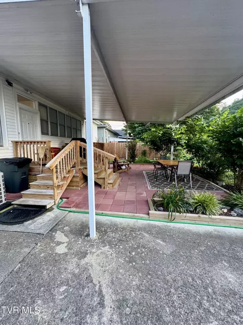 Exterior - 411 Clinchfield Avenue Erwin Tn 37650, Erwin, TN 37650 photo 7 of 11