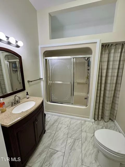 Bath - 411 Clinchfield Avenue Erwin Tn 37650, Erwin, TN 37650 photo 1 of 5