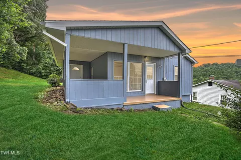 1325 Allgood Drive Kingsport Tn 37665, Kingsport, TN 37665