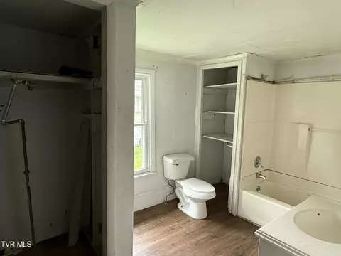 Bath - 1741 Dunlap Street Bristol Va 24201, Bristol, VA 24201 photo 1 of 1
