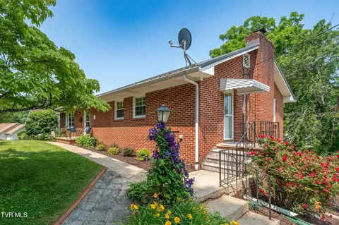 1623 Charlotte Drive Elizabethton Tn 37643, Elizabethton, TN 37643