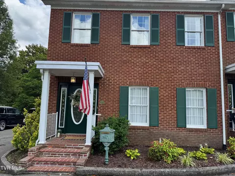 700 NW The Terrace Street D Norton Va 24273, Norton, VA 24273