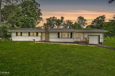419 Holly Street Mount Carmel Tn 37645, Mount Carmel, TN 37645