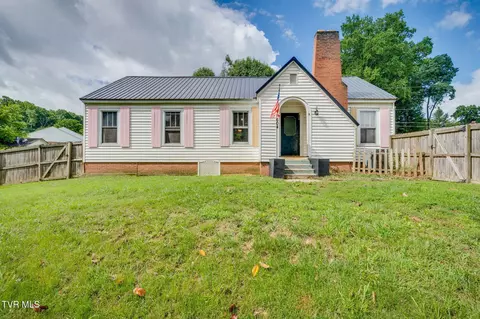 604 Parkway Boulevard Elizabethton Tn 37643, Elizabethton, TN 37643