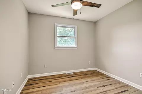 807 Jared Dr 2 Johnson City Tn 37604, Johnson City, TN 37604 photo 23