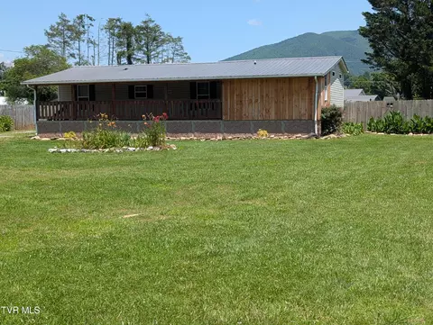204 Spring Street Hampton Tn 37658, Hampton, TN 37658