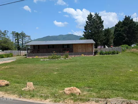 Other - 204 Spring Street Hampton Tn 37658, Hampton, TN 37658 photo 2 of 9