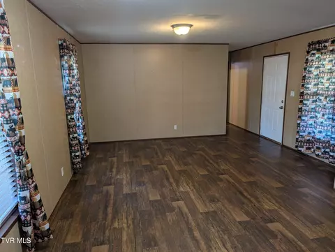 Living - 204 Spring Street Hampton Tn 37658, Hampton, TN 37658 photo 2 of 5