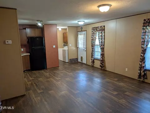 Living - 204 Spring Street Hampton Tn 37658, Hampton, TN 37658 photo 3 of 5