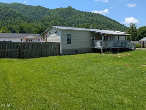 Exterior - 204 Spring Street Hampton Tn 37658, Hampton, TN 37658 photo 2 of 8