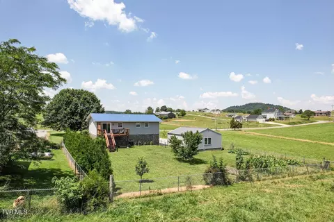 Exterior - 3500 Old Stage Road Chuckey Tn 37641, Chuckey, TN 37641 photo 9 of 12