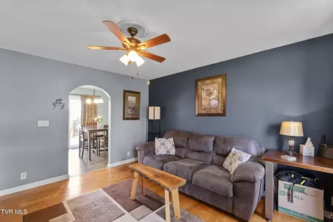 Living - 3500 Old Stage Road Chuckey Tn 37641, Chuckey, TN 37641 photo 1 of 1