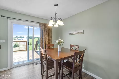 Dining - 3500 Old Stage Road Chuckey Tn 37641, Chuckey, TN 37641 photo 2 of 4