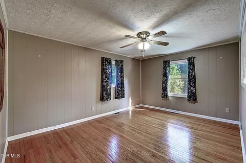 Bedroom - 120 Russell Lane Hampton Tn 37658, Hampton, TN 37658 photo 1 of 7